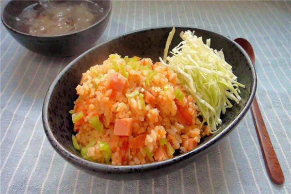 雞董燜飯加盟