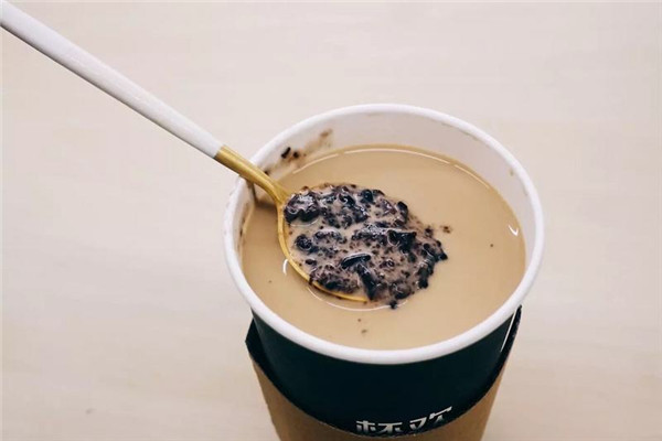 杯歡制茶和鹿角巷比較