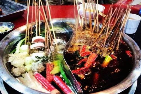 牛王閣串串香加盟費(fèi)多少