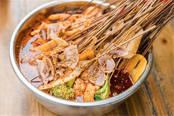 扁擔串串香加盟怎么樣