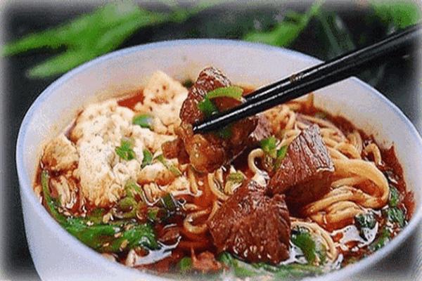 金強牛肉面加盟費多少錢