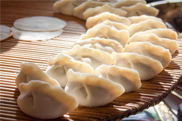 初名餃子加盟費用