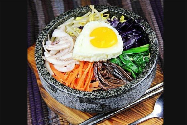 嘻多多石鍋拌飯