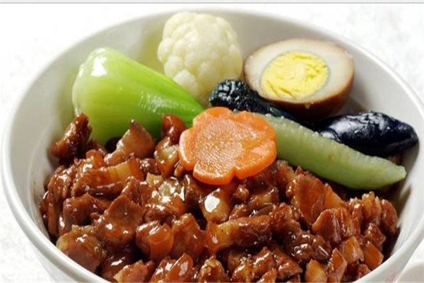 阿婆鹵肉飯加盟費