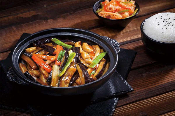張記砂鍋飯加盟