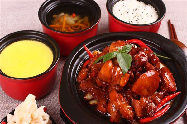 阿宏砂鍋飯加盟