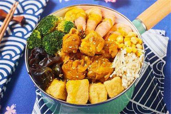 味道額吉鐵鍋燜面