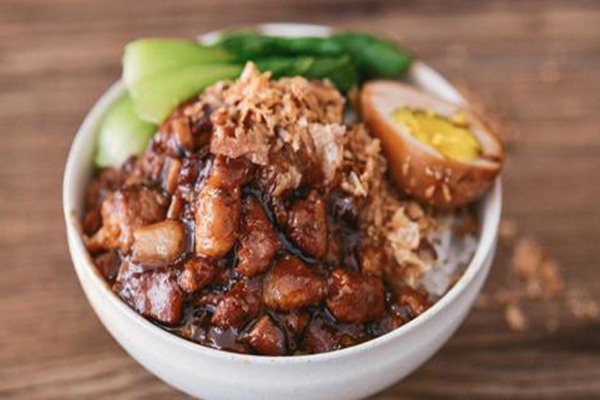 阿婆鹵肉飯加盟多少錢