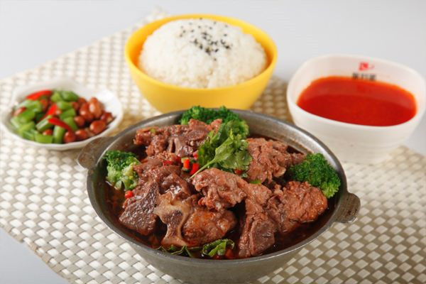 味道額吉醬骨飯加盟