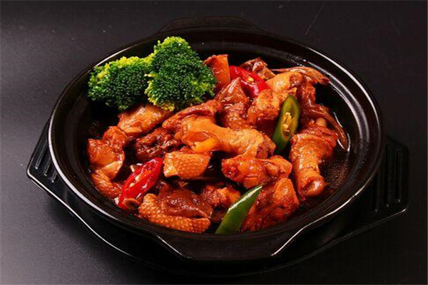 福宇記黃燜雞米飯利潤多少