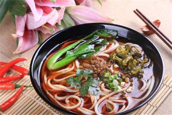 如何加盟鑫花溪牛肉粉