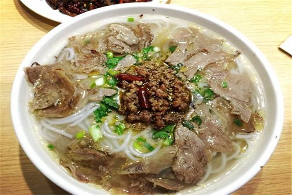 云南拽米線加盟優(yōu)勢(shì)多嗎