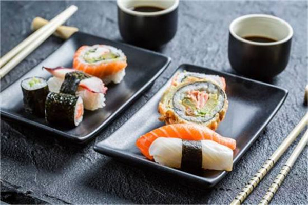 一捧飯團和初米匠