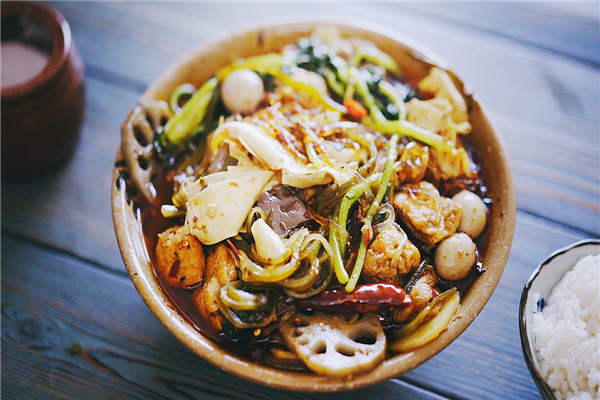 一般學(xué)做麻辣燙要花多少錢