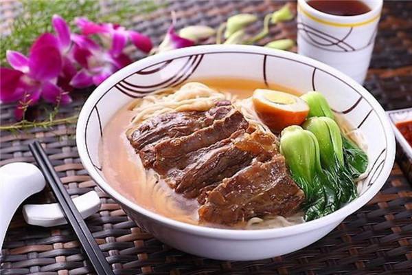 李先生加盟一年掙多少
