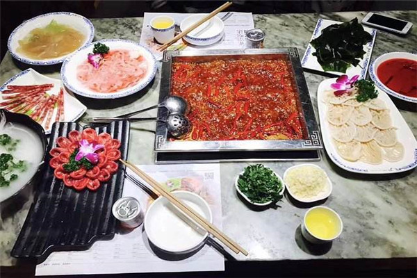 月滿大江小龍坎哪個好