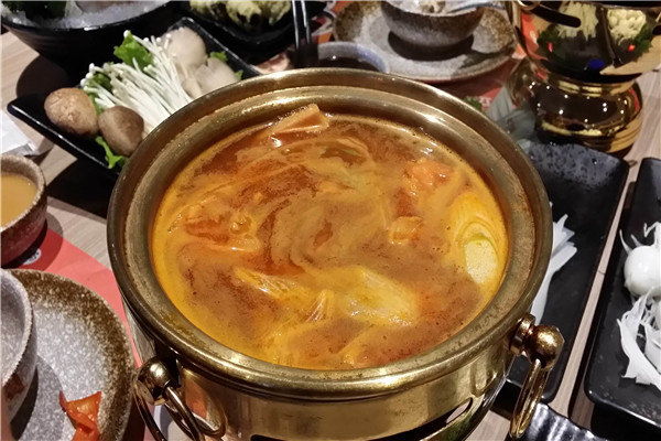 小輝哥和輝哥什么關系