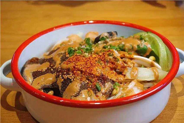 有點(diǎn)燙干拌麻辣燙加盟費(fèi)多少