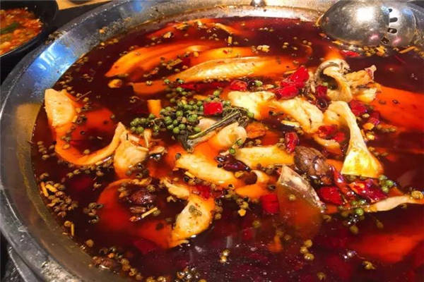 叮叮冷鍋魚加盟費多少
