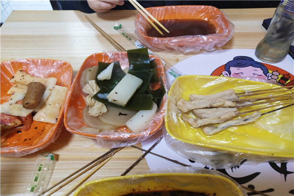 池奶奶麻辣串加盟多少錢(qián)