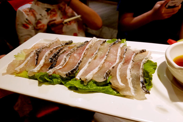 老牌坊魚豆花火鍋總部