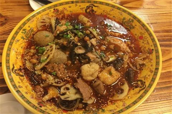 周極品特色冒菜加盟費