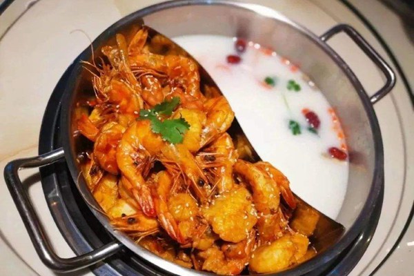 魚戀蝦火鍋加盟費