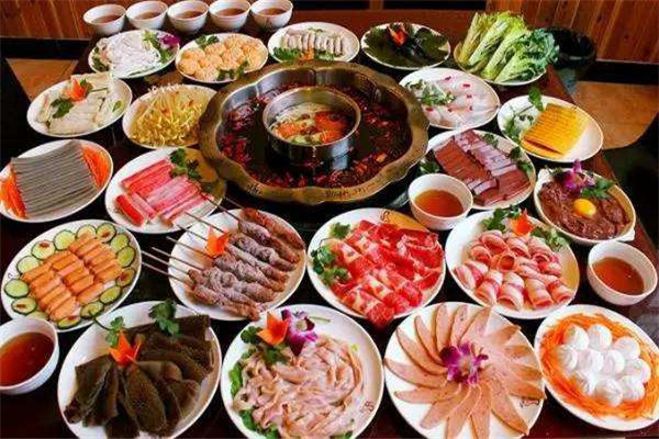 耍串牛肉串串香不要加盟費(fèi)嗎