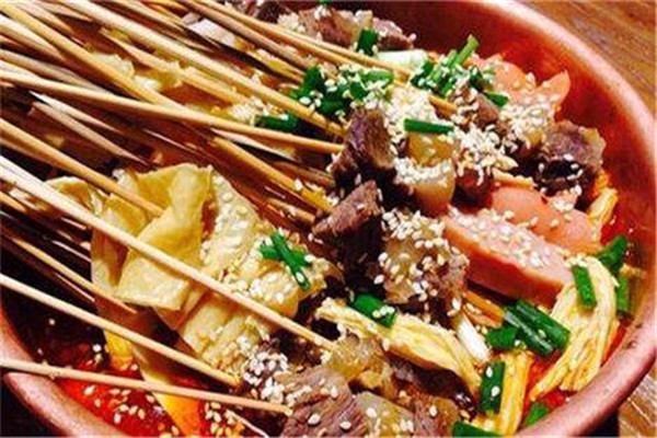 開心貓冷串串加盟多少錢