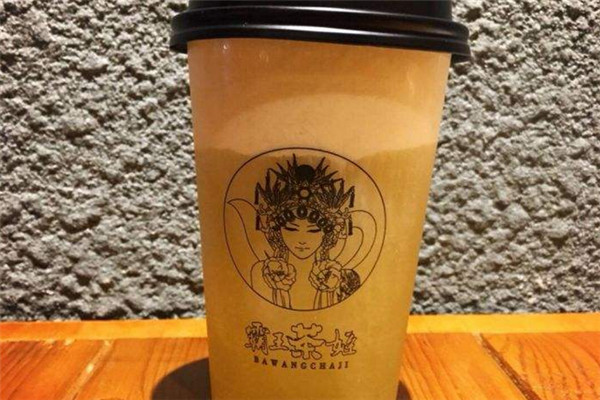 霸王茶姬與其他奶茶店的競爭