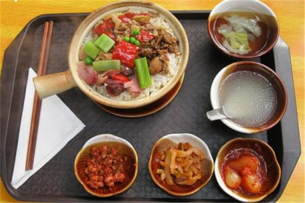 張吉記砂鍋飯總部在哪