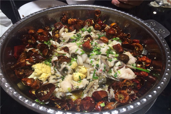 百歲魚(yú)火鍋加盟