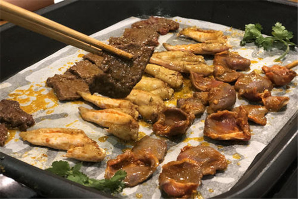 尚品宮紙上燒烤生意好不好