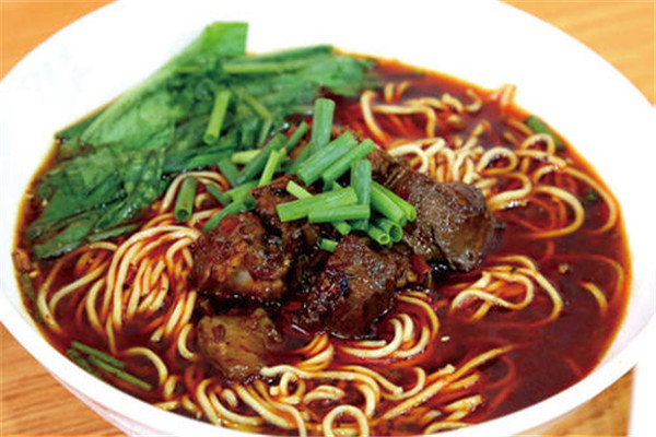 燴靈頓大碗牛肉面加盟