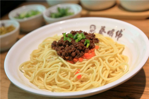 蔡明緯熱干面如何加盟