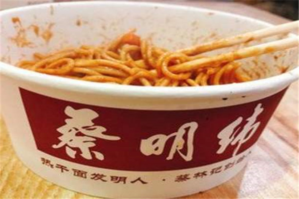 蔡明緯熱干面如何加盟