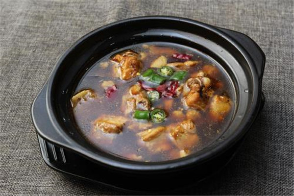 炙美味黃燜雞米飯加盟