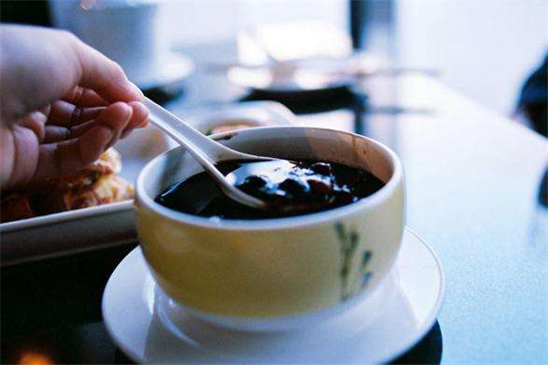 八婆婆燒仙草