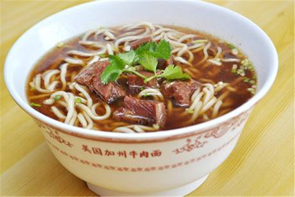 美國加州牛肉面加盟
