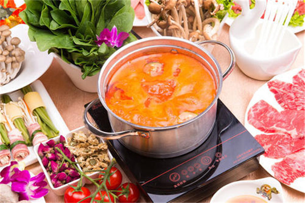 旋轉(zhuǎn)小火鍋利潤大嗎
