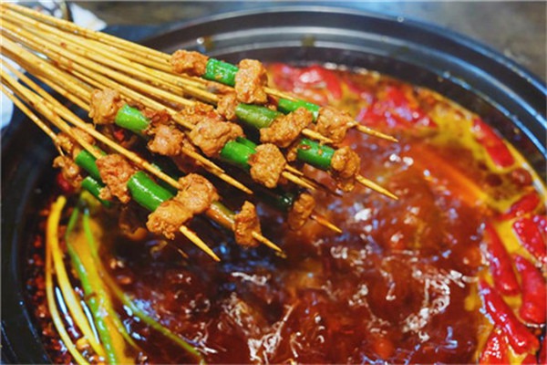 串串香適合擺地攤餐車嗎