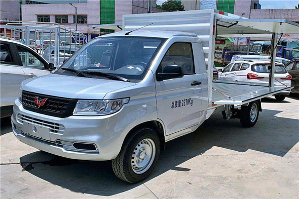 五菱地攤車一輛多少錢