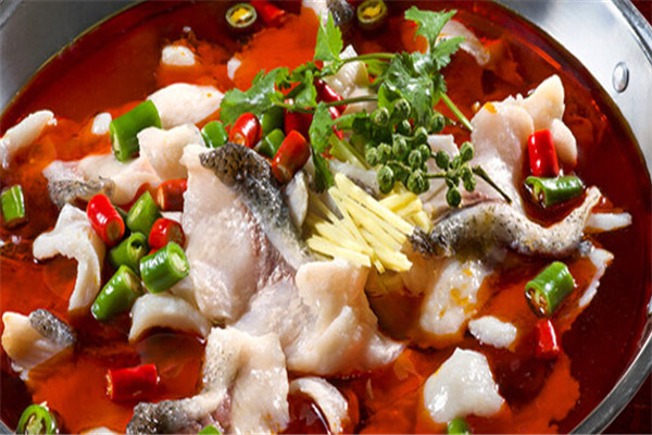 柴火灶魚火鍋