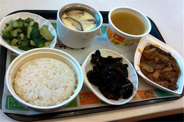 胡桃里消費大概多少錢
