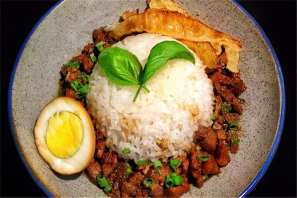 李用心燒汁鹵味飯