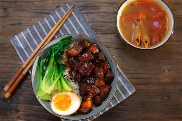 李用心鹵味燒汁飯