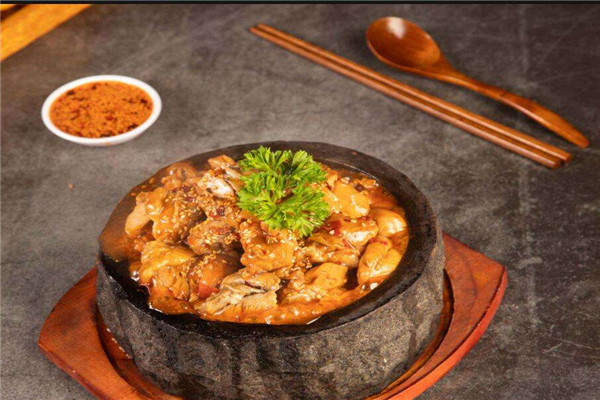 萌雞特工泡泡雞加盟店利潤