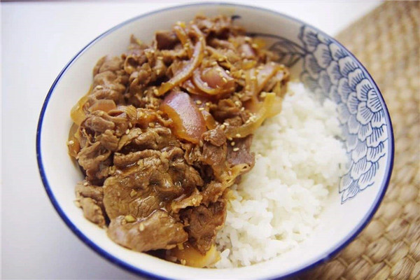 和番丼飯加盟費用是多少