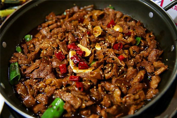 乾王府護心肉鍋總店