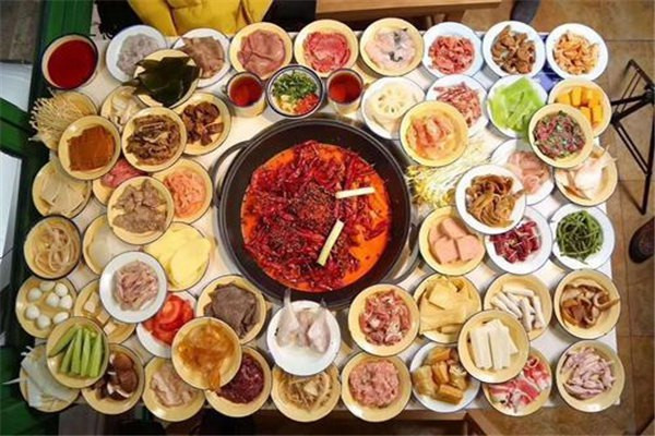 蜀味往事美蛙魚頭火鍋